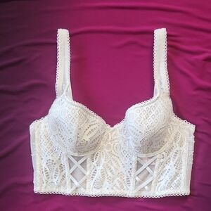Victoria's Secret Dream Angels Balconette Lace Underwire Feminine EUC Lingerie